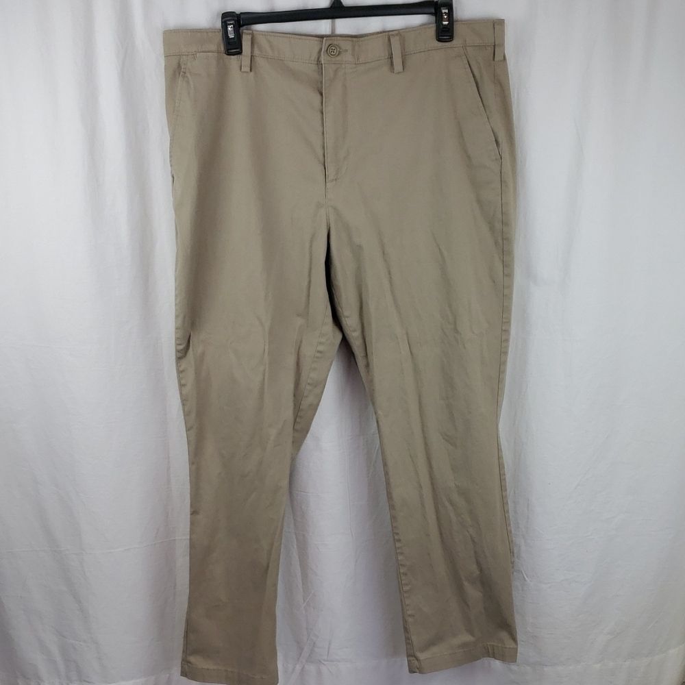 Croft & Barrow Men's 42x32 Khaki Slacks